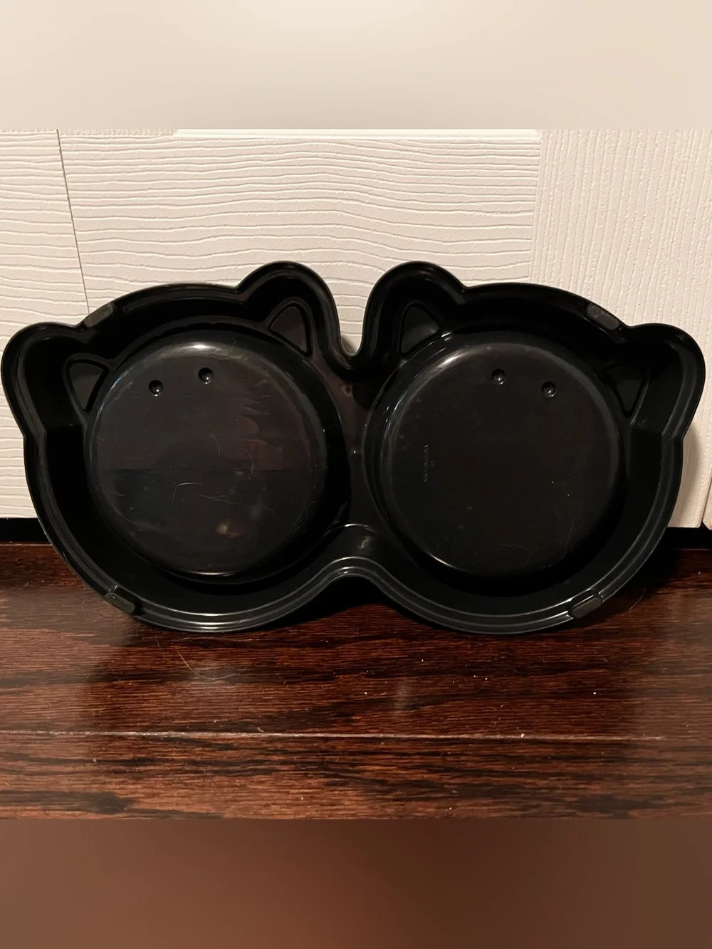 Black Cat Double Pet Bowl - Cute Cat Face Design